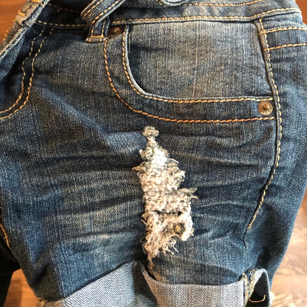 Clothes - Picture 3 of 5